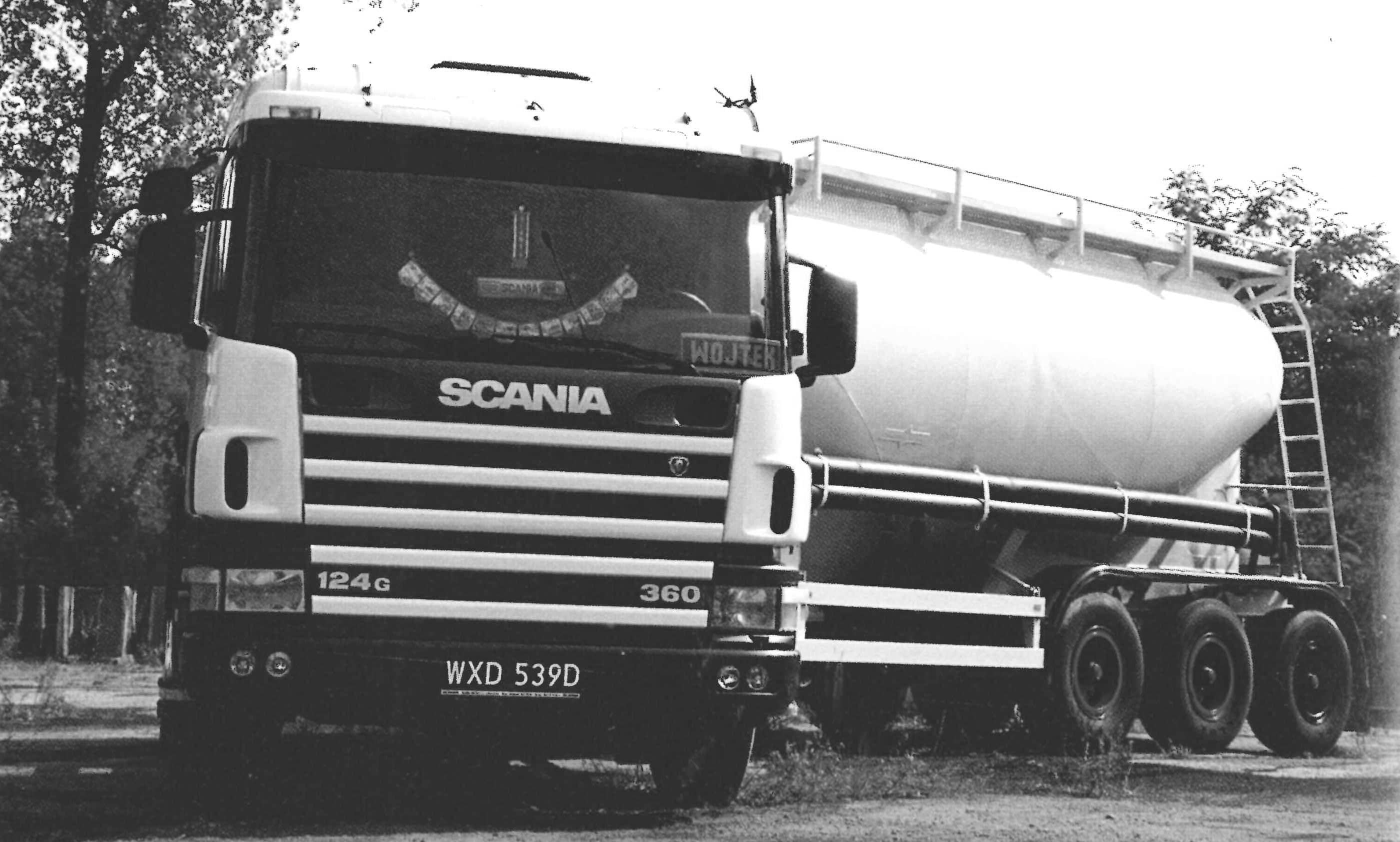 Scania 124G, 360 KM, WXF539D
